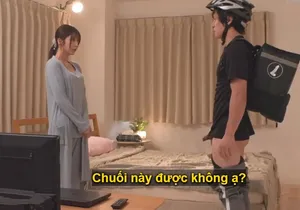 Ba mẹ đi vắng, hai anh em ở nhà chơi trò "người lớn"