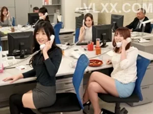 Hai em cấp dưới vú đẹp luôn muốn xxx với tôi