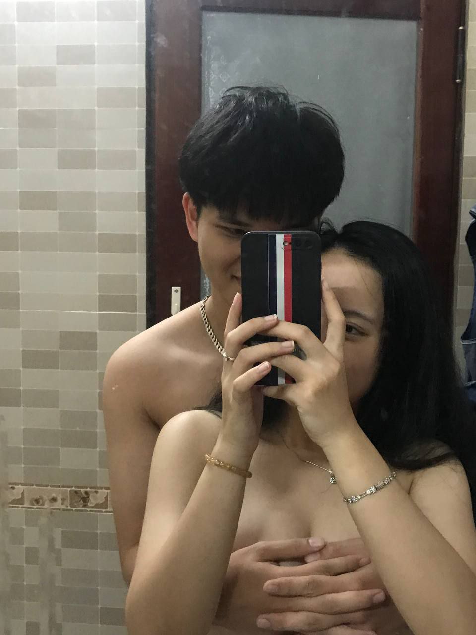 Nữ sinh ngực phụ huynh bị tên biến thái bắt cóc cưỡng bức